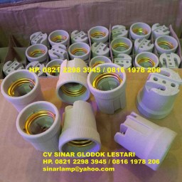 Fitting Keramik E27 Base Kuning Gold